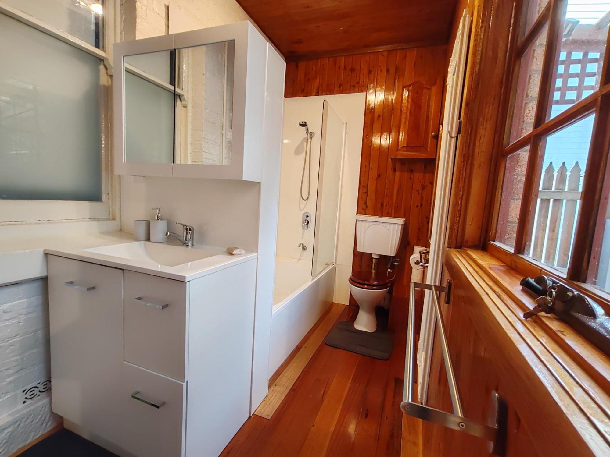 Holiday home Campbell St Cottage, Cbd *